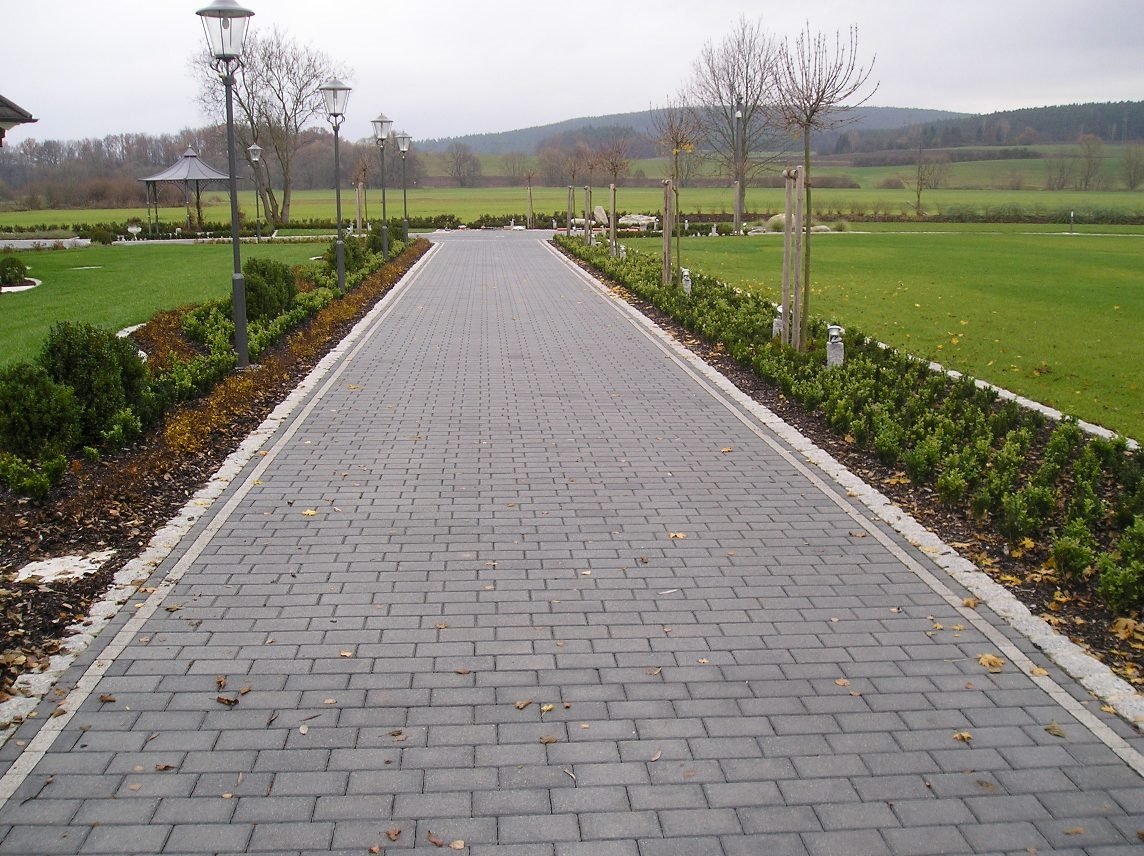 Concrete Pavers | Red Square Pavers